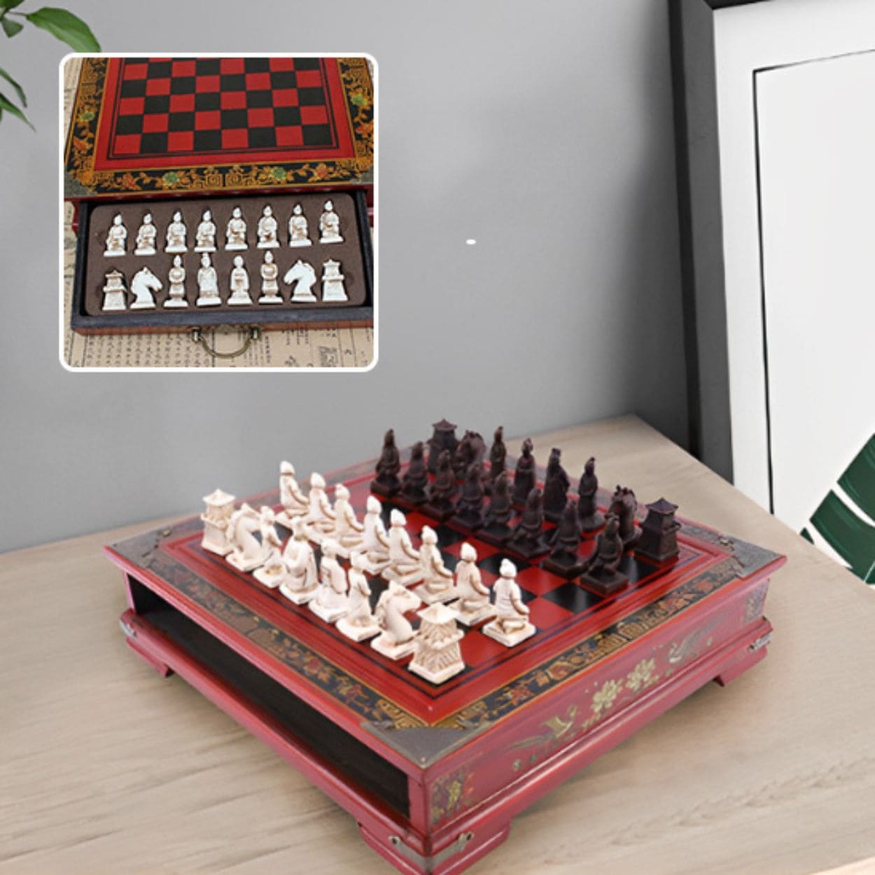 un magnifique jeu d'échec en bois artisanal avec pièces de jeu soigneusement travaillé à la main