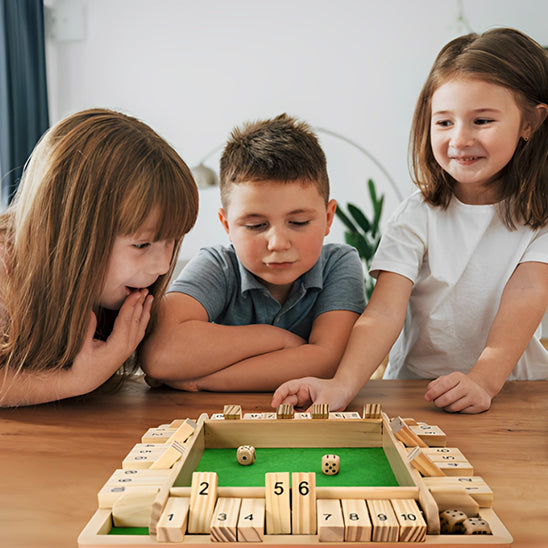 Jeux-de-société-famille-et-amis