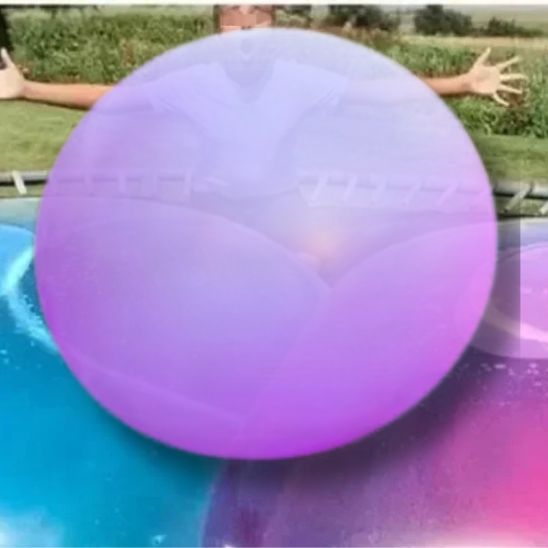 ballon-gonflable-pour-accessoire-trampoline-rempli-deau