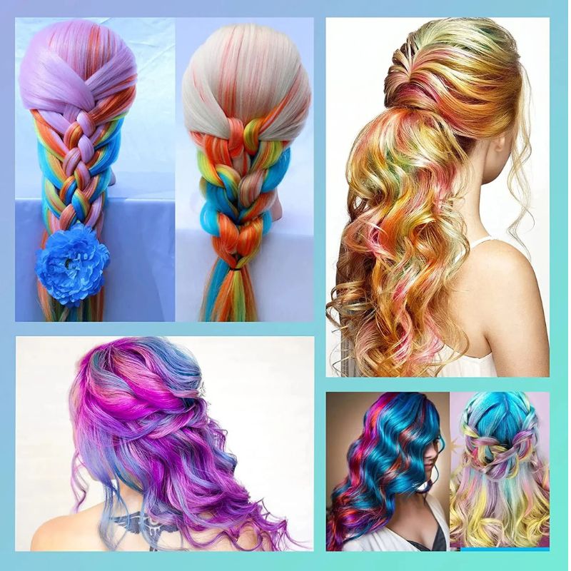 des exemple de coiffure manifique agrémentées de couleur vives appliquées avec la craie pour cheveux