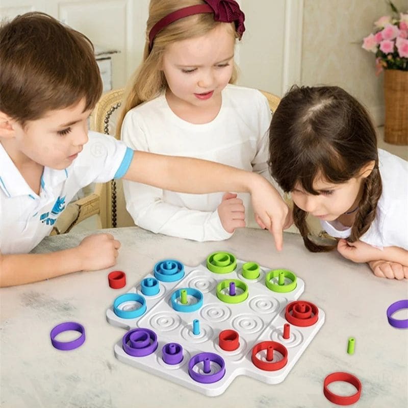 3 enfants partagent leurs bons coups sur le jeu de stratégie de la famille