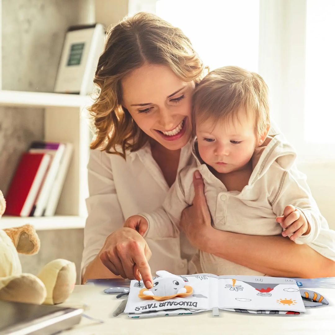 livre-bebe-noir-et-blanc-parent-enfant