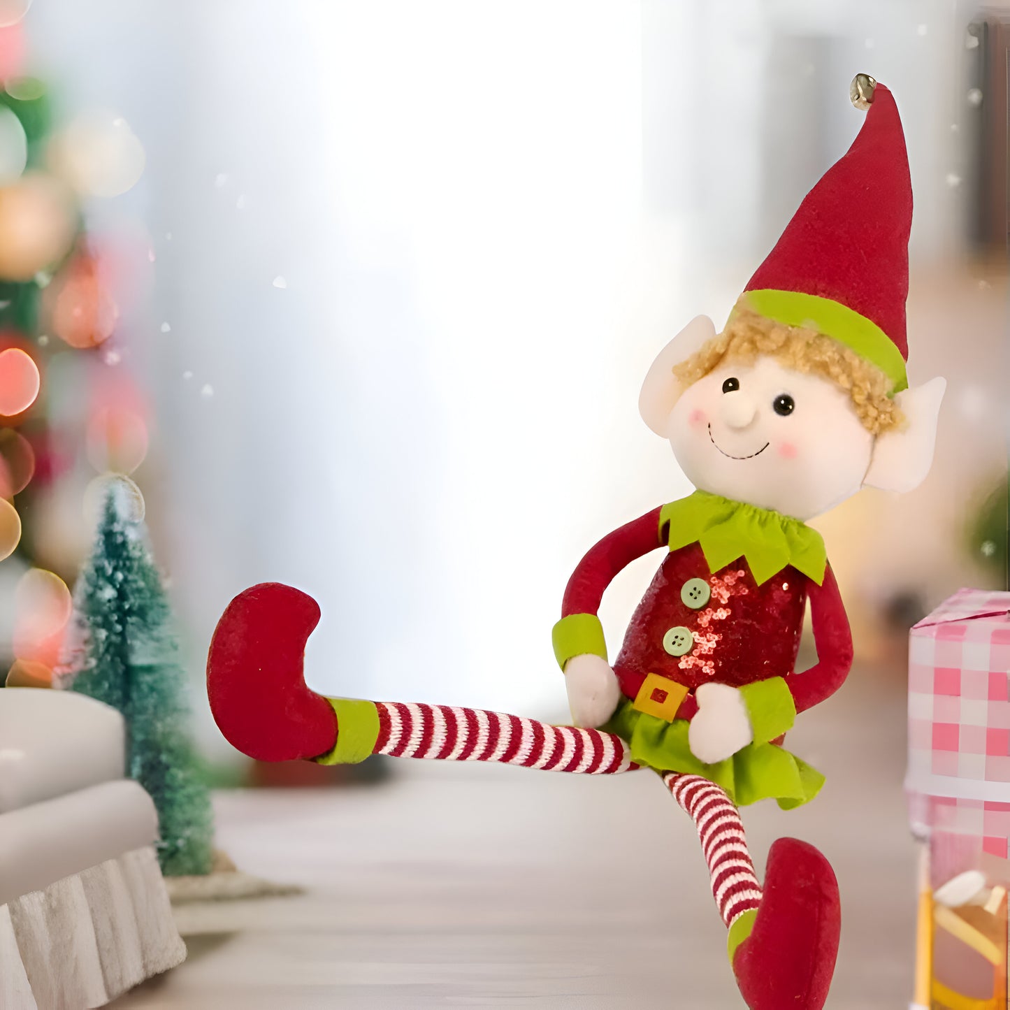 un lutin farceur rouge gentil fait rire les enfant