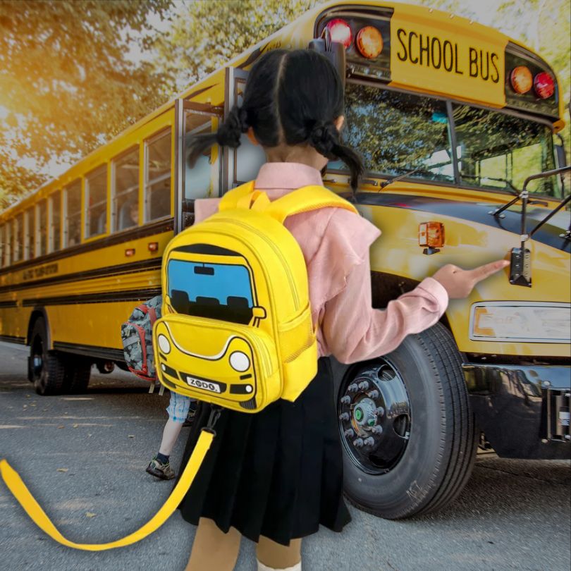sac-a-dos-garcon-maternelle-autobus-scolaire-jaune-ou-voiture