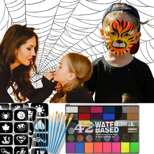 mère maquille ses 2 enfants avec le kit complet de maquillage Halloween enfant + pochoirs et pinceaux