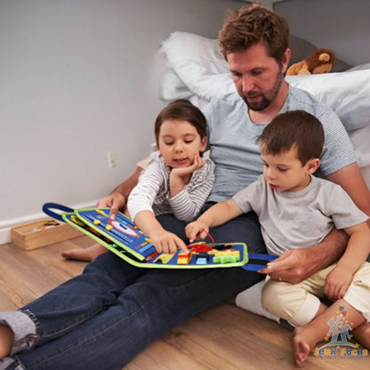 busy board garde enfant occupé seul autonome ou il joue avec vous 