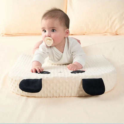 coussin anti reflux bébé multi fonction en pente  positionnement, alaitement développement