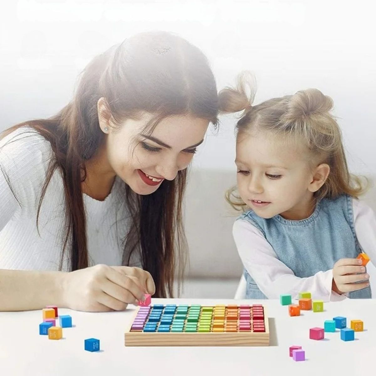jeu mathématique multi-blocs pour apprendre en jouant à la méthode de Montessori