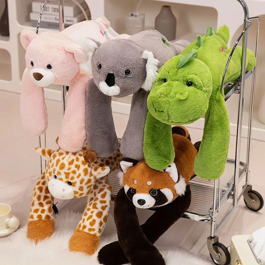 un chariot de service avec 5 option de peluche leslée au choix des patient pour calmer leux anxiété sans médicament
