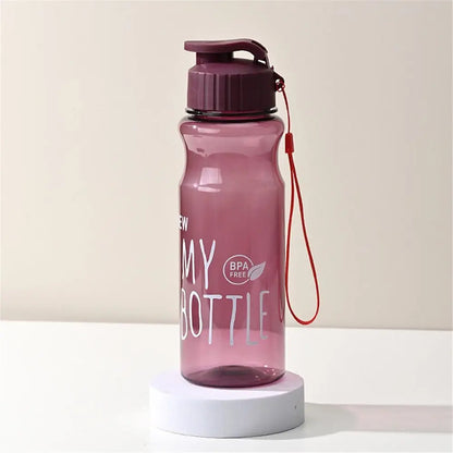 Bouteille d'eau multicolore en plastique de grande capacité