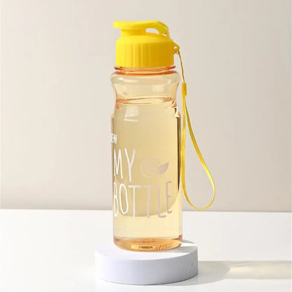 Bouteille d'eau multicolore en plastique de grande capacité