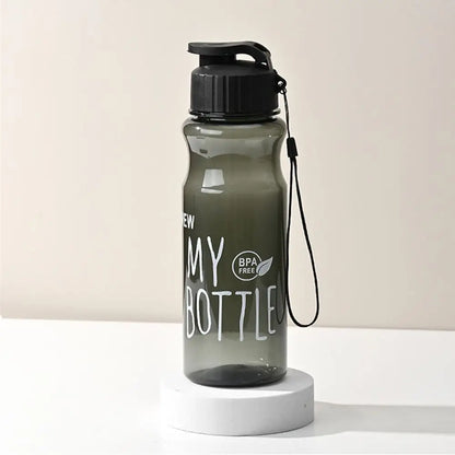 Bouteille d'eau multicolore en plastique de grande capacité
