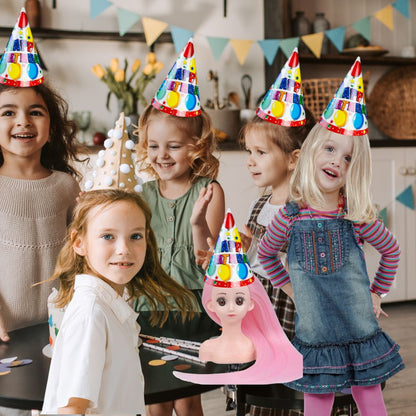 5 amies fillettes célèbres l'anniversaire en lui offrant une tête à coiffer jouet aux cheveux longs roses comme elle le rêvait.