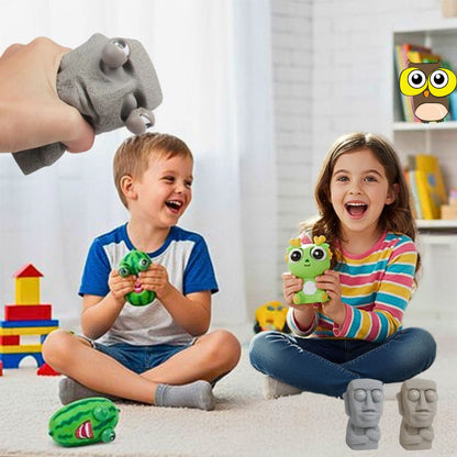 enfants jouent avec leur balle anti stress enfant funny eyes