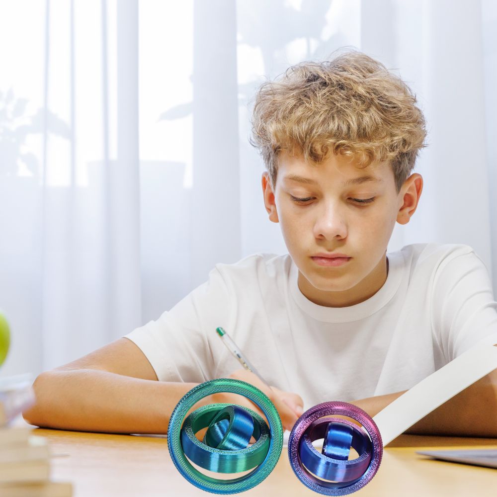 Ado et boule anti stresse comme fidget toy devoirs scolaires  