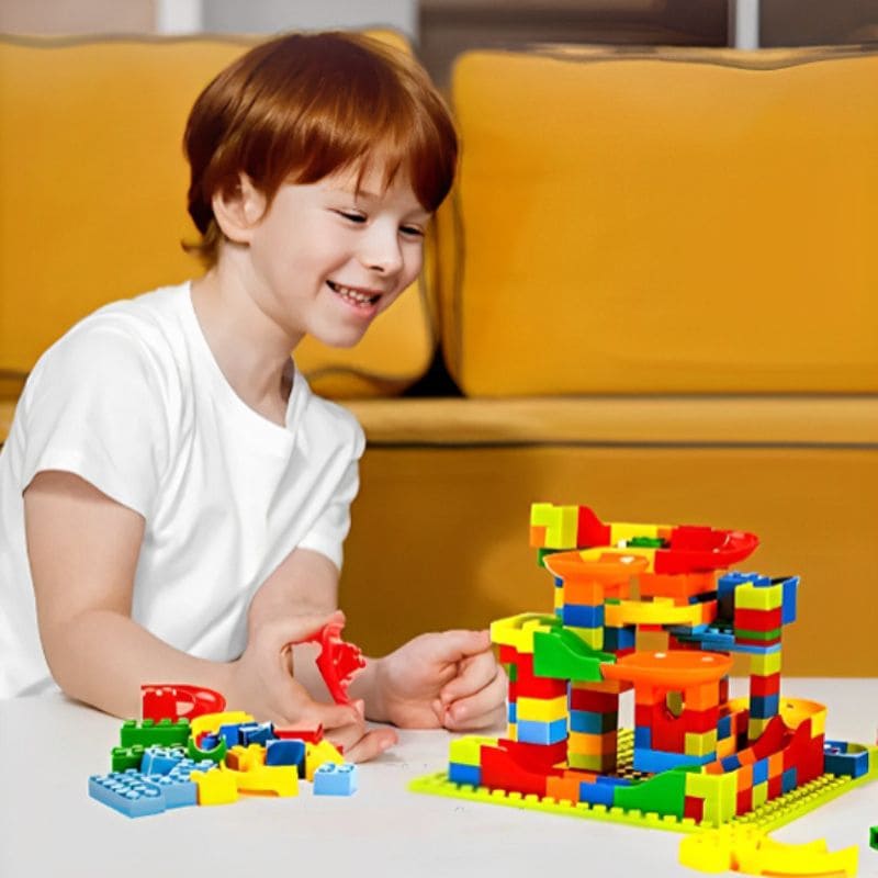 un jeu de construction essentiel dans toutes les salles de jeu rempli de brique de construction semblables au légendaire blocs Lego accessible dès 3 ans