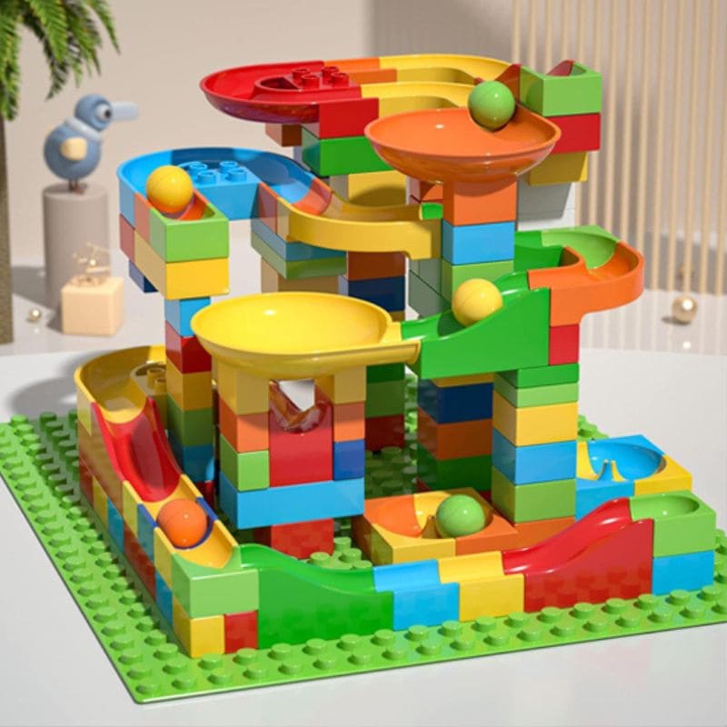 enfin un jeu de construction pensé et créé pour les tout-petits captivé pour les glissade de bille des brique de construction 100% conçu pour les plus jeunes