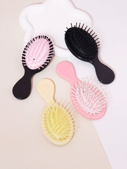 brosse à coiffer pour enfant avec petites mains