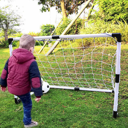 cage de foot enfant parfait pourdévelopper le plaisir de jouer au football, ballon coup de pied