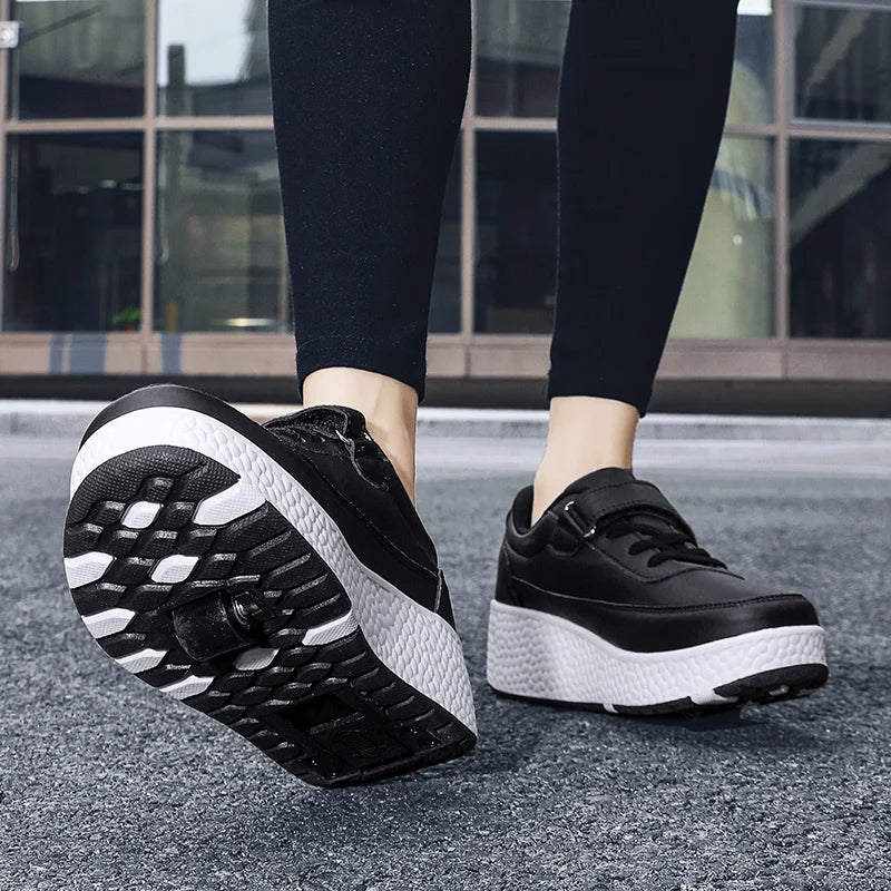 chaussure à roulette noire fermeture sécurisée par velcro