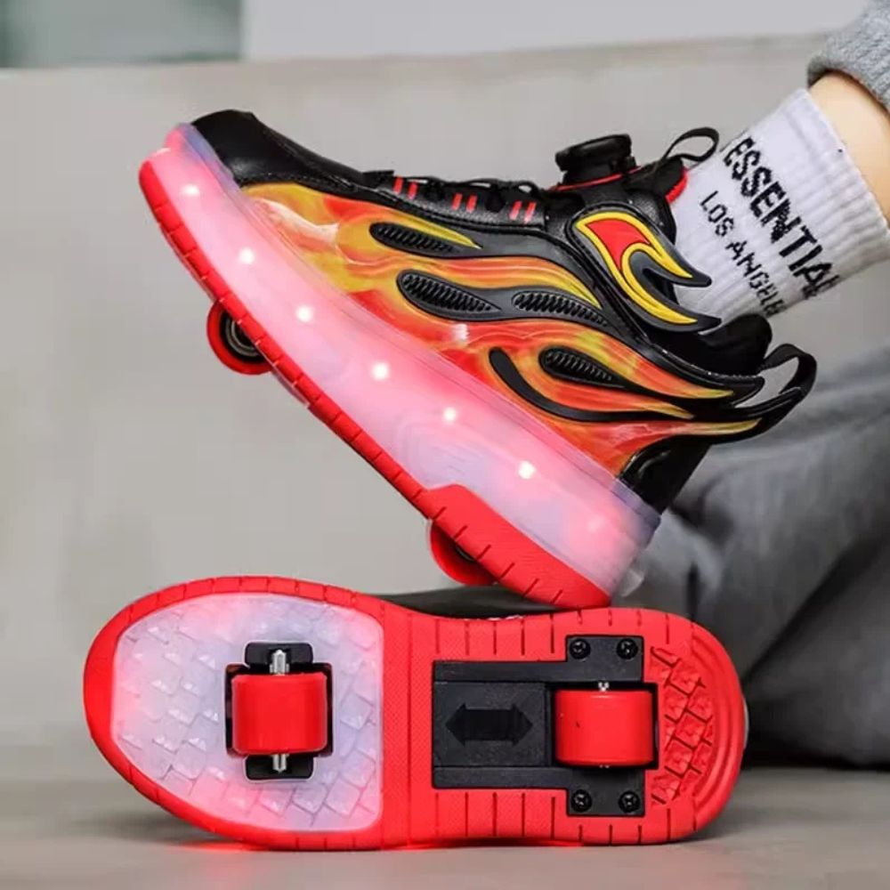 chaussures à  roulettes avec LED 2 roues couleur oir et flammes orange de feu