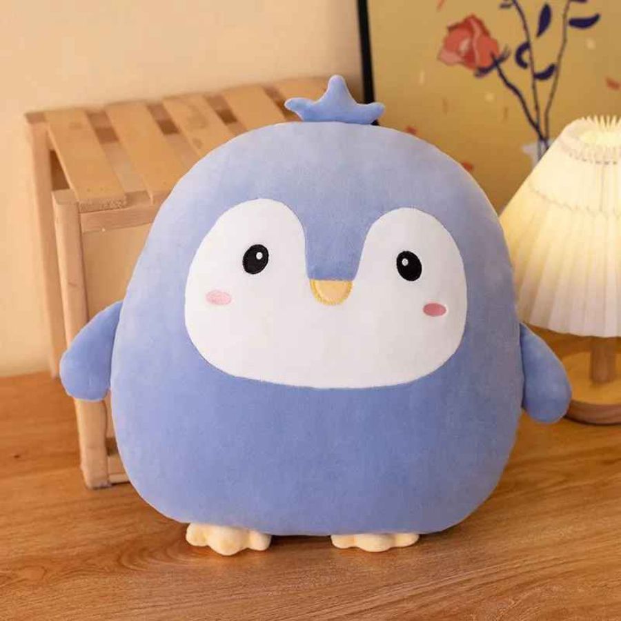 un coussin enfant mignon au regard d'un pingouin bleu violacé tout rond lvable et reprend vite sa forme un qualité exceptionnelle