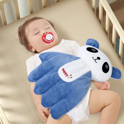 cousssin pour bebe en forme de grosse main d'adulte chaude Panda