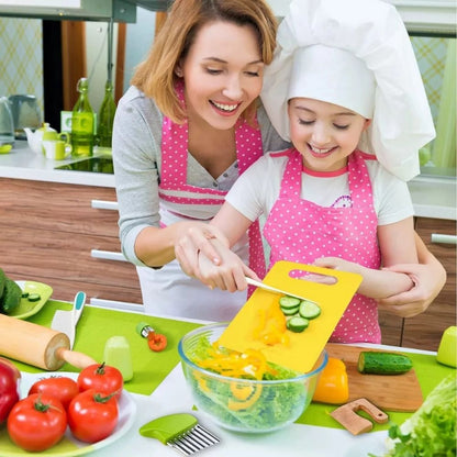 activité parent enfant la cuisine avec les ustensiles sécuritaire comme le couteau enfant