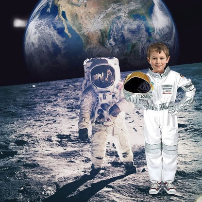 Déguisement enfant qui stimule l'imaginaire, téléportez-vous sur la lune avec l'esprit de Luis Armstrong.
