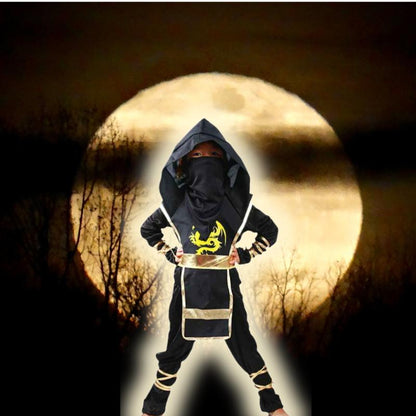 déguisement de Ninja pour enfant modèle grand capuchon noir et or