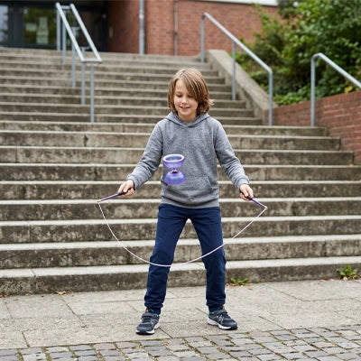 diabolo, jeu d adresse préféré des enfants 8+ans