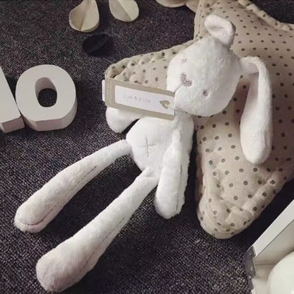 doudou-lapin-petit-transportable-longues-oreilles
