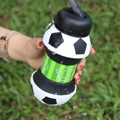 gourde sport pliable garde l'eau fraihe et motive enfant à s'hydrater
