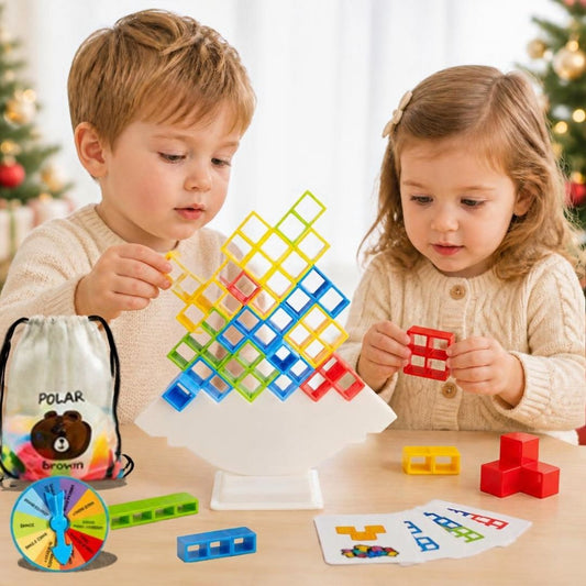 2 jeunes enfant jouent au jeu de société enfant blocs Balance™ 3ans et +