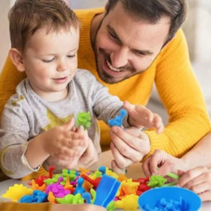 un père prépare son enfantau apprentissages scolaires avec le jeu Montessori le plus polyvalent