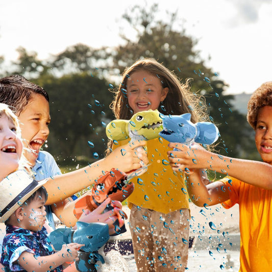 JEUX D'EAU| Pistolet à eau | Dino🦖🦖+ Requins🦈🦈💦 - JEUX - FOCUS