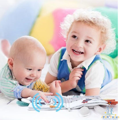 livre-bébé-noir-et-blanc-avec-bruit