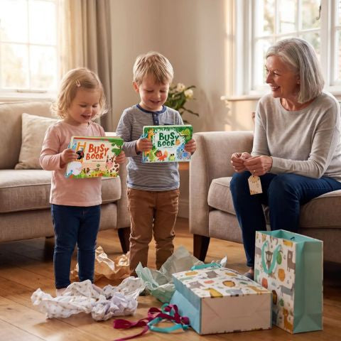 une grand-mère offre 2 livres pour enfant à ses 2 amours de 3 et 4 ans, les busy book des animaux