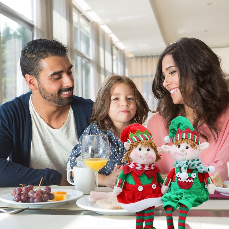 les lutin farceur suive l enfant dans la famille partout avant la venue du père Noël