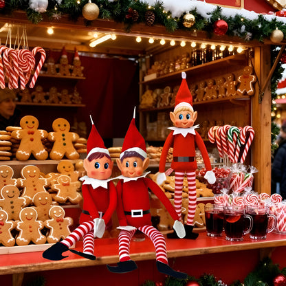 dans un comptoire de biscuits de Noêl 3 Lutin Farceur admire le décore festif en prenant un chocolat chaud