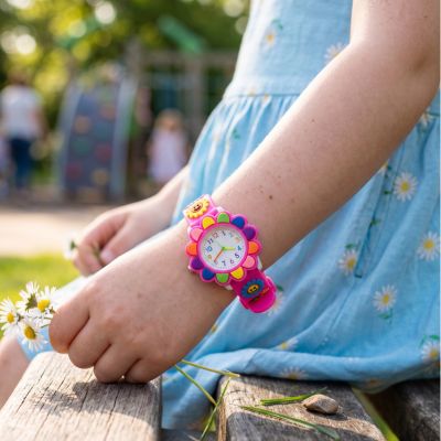 joli bracelet montre enfant fille rose fishia avec des décorations de fleurs
