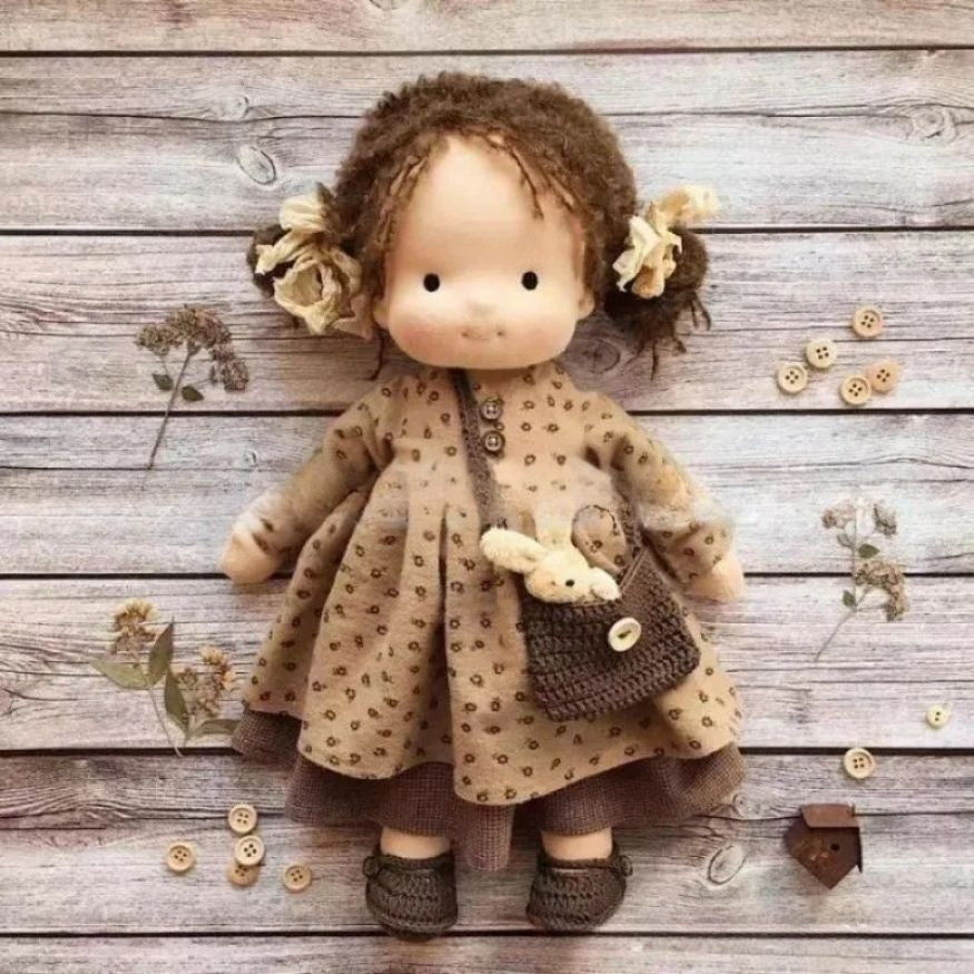  Poupée en chiffon 100% coton et laine cheveux bruns câlins et réconfort vetement interchangeable 