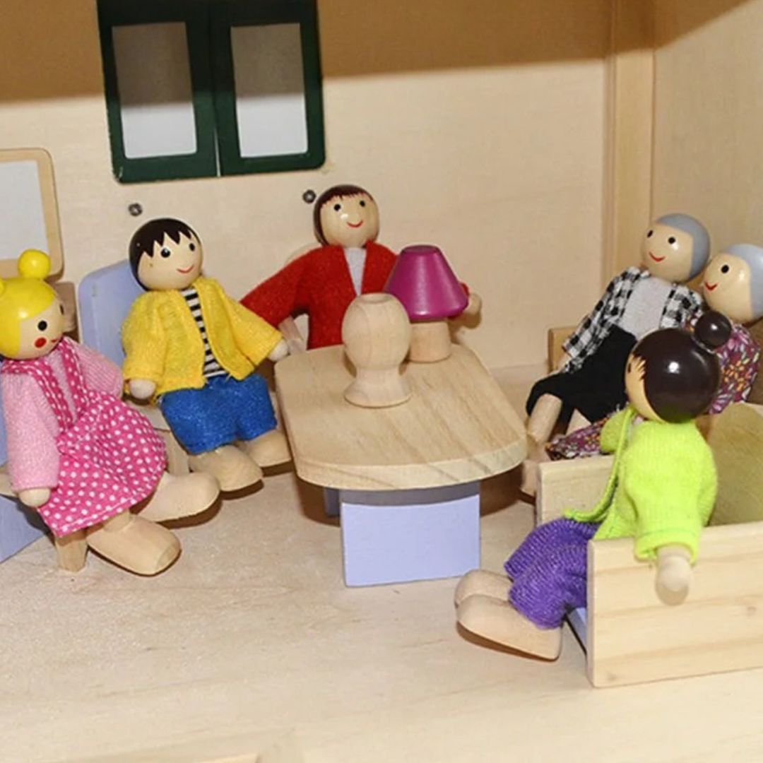 Poupée - Famille Happy poupées de bois miniatures (3 nationalités)👨‍👩‍👧‍👦 - JEUX - FOCUS