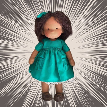 Poupée noire pâle de type métissé en chiffon 