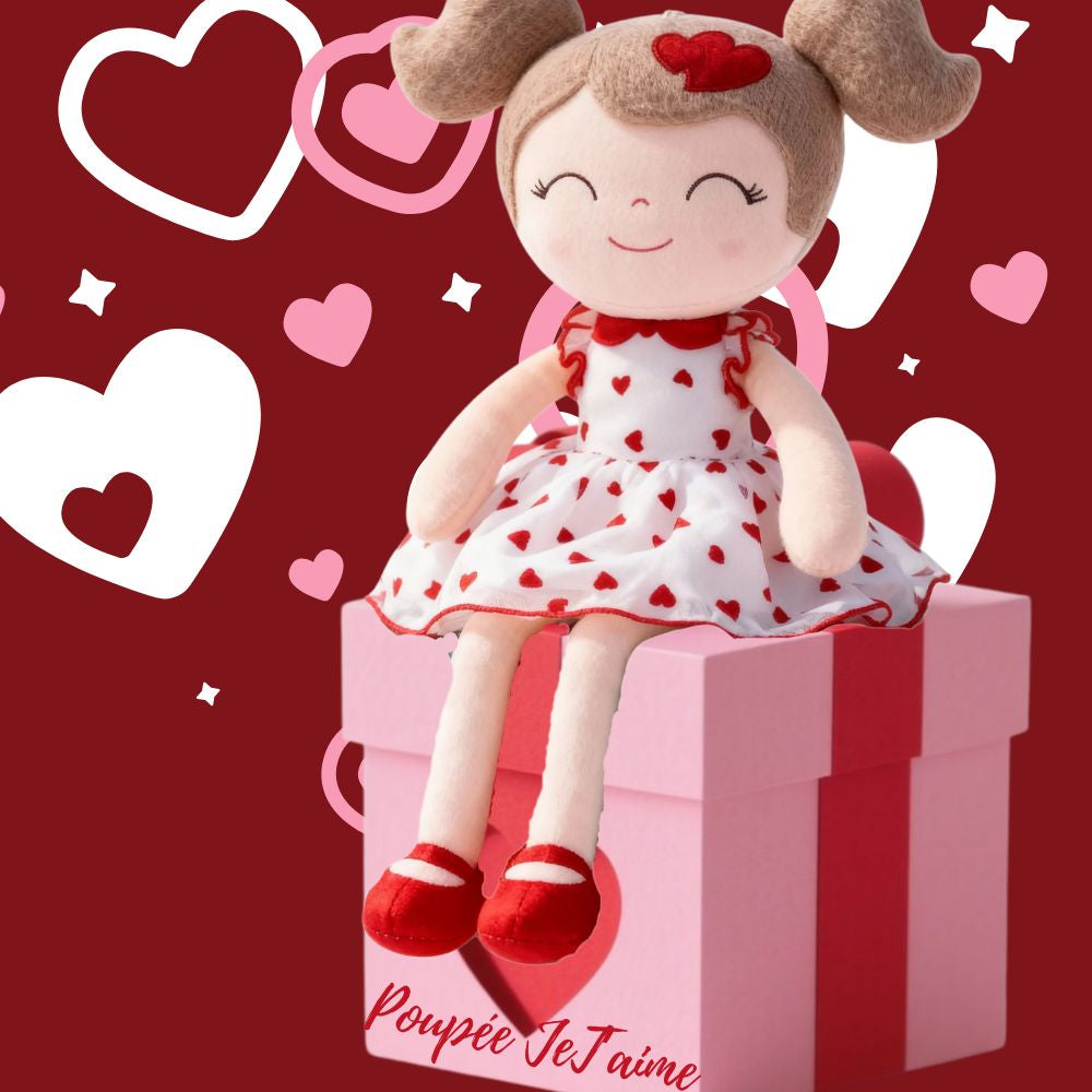 la poupée pour fillette officielle de st valentin coeurs rouges robe blanche