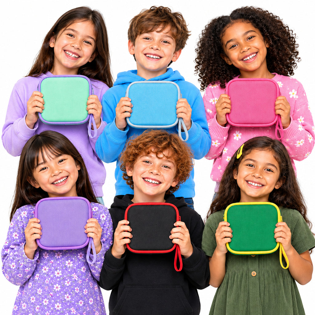 enfants fiers de porter leur sac pour appareil photo enfant