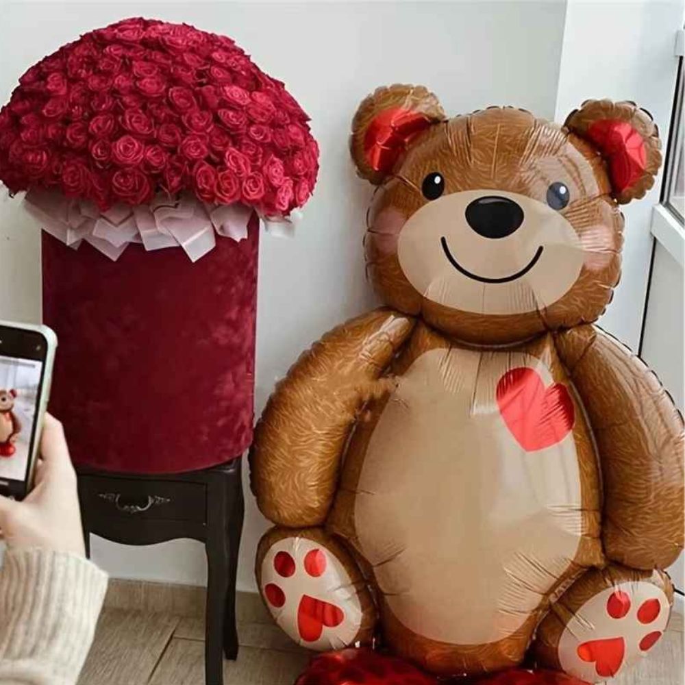 ourson-ballon-pour-célébrer-st-valentin-en-famille-en-Amour etc