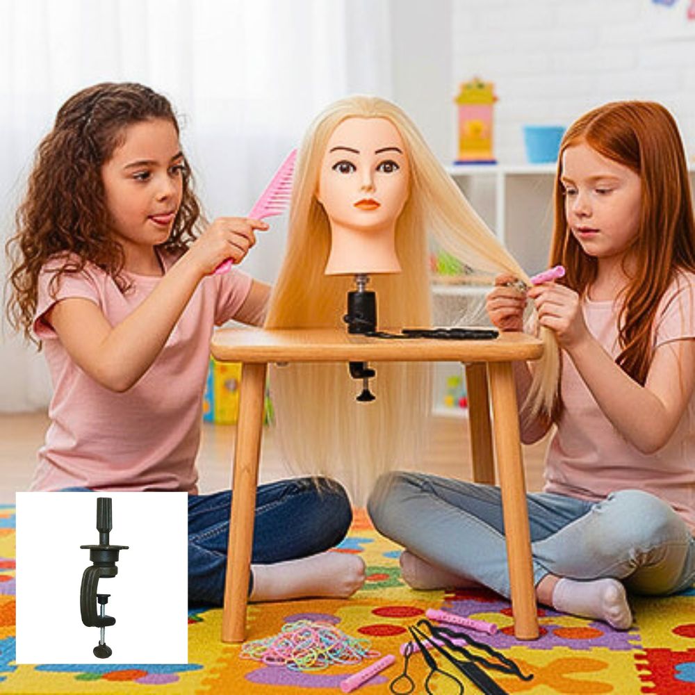 2 fillette jouent a se coiffer et maquiller avec la tete a coiffer fixe a la table grace a la pince de table de luxe qui offre une flexibilité au niveau du cou