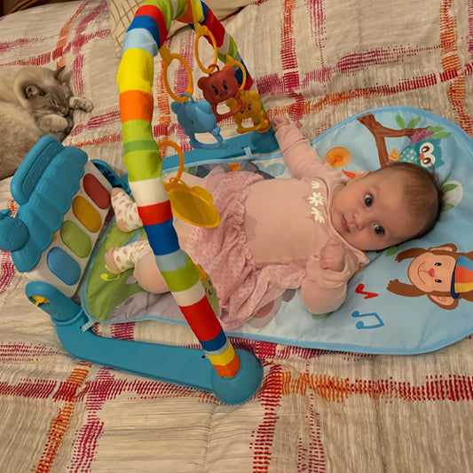 tapis-deveil-pied-et-main-gymnase-bébé-complet